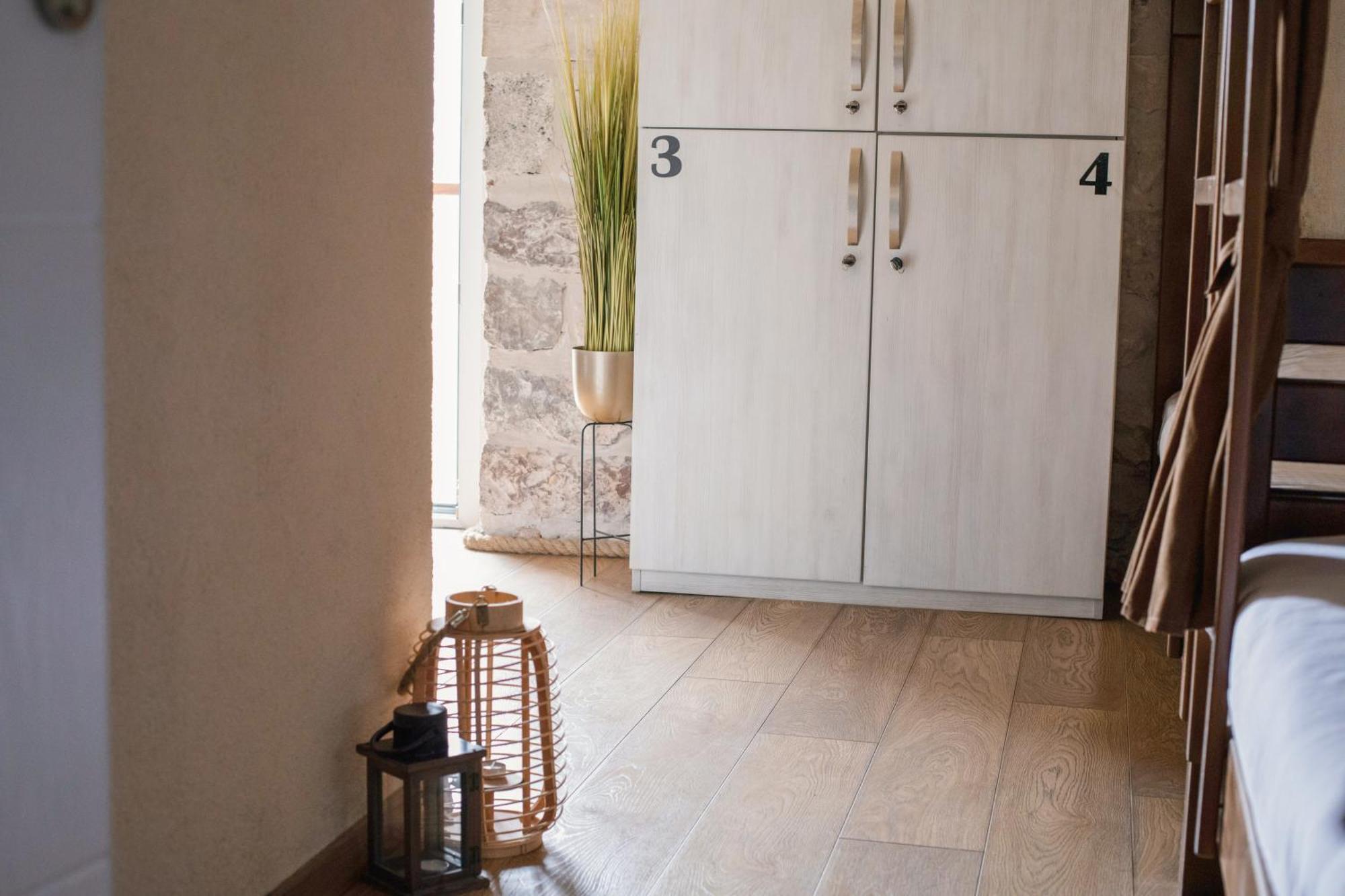 Step To Kotor Bay Guesthouse Buitenkant foto