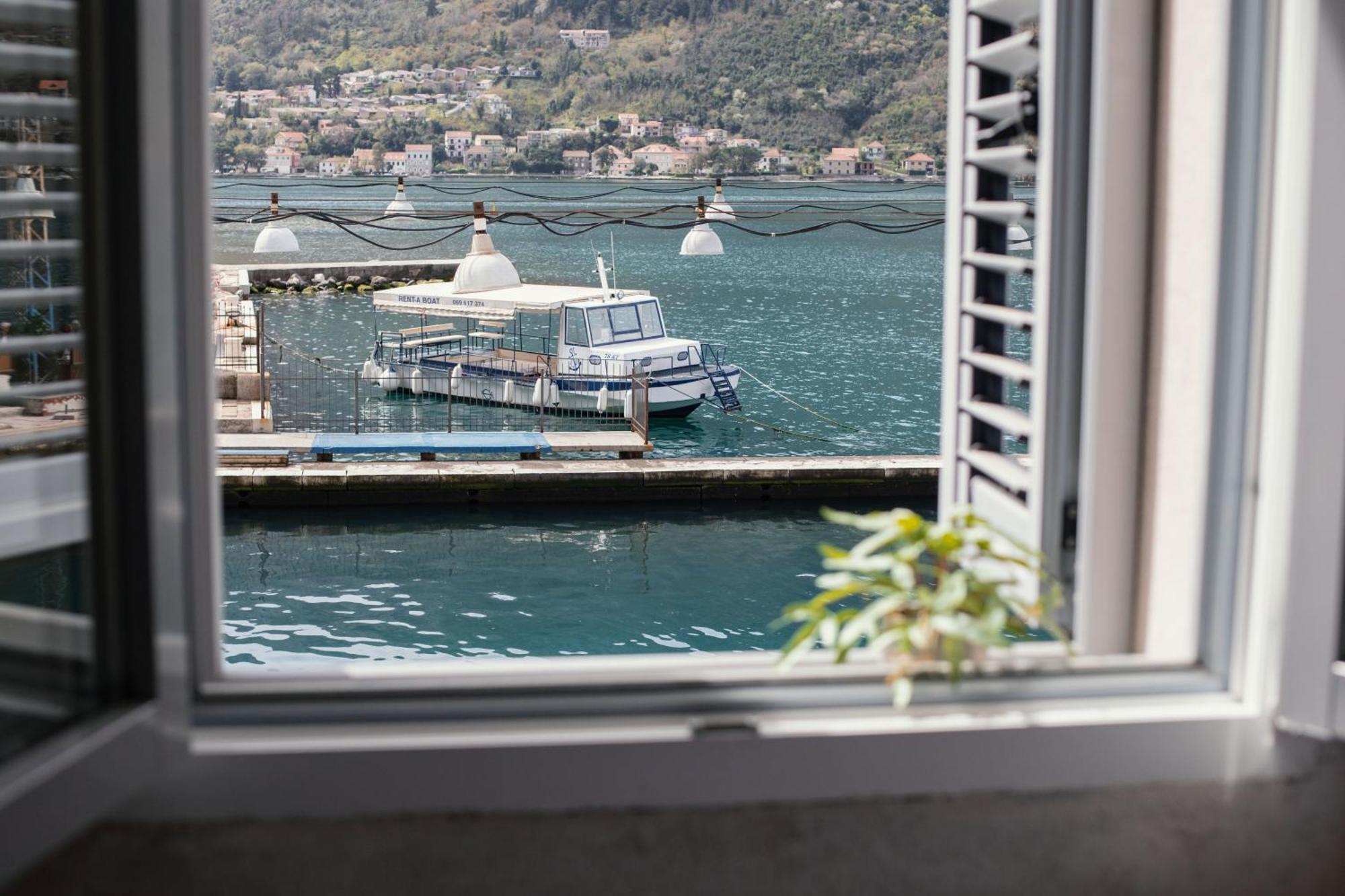 Step To Kotor Bay Guesthouse Buitenkant foto