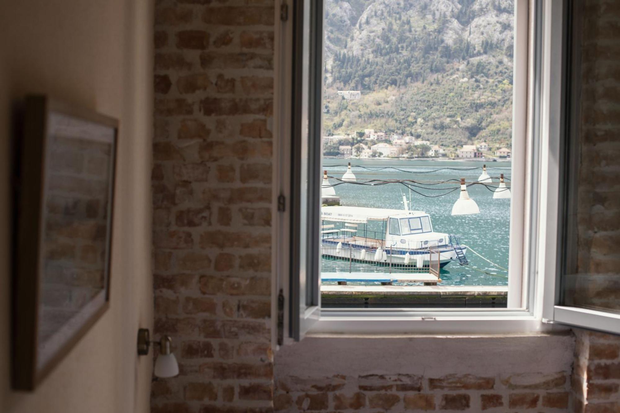 Step To Kotor Bay Guesthouse Buitenkant foto